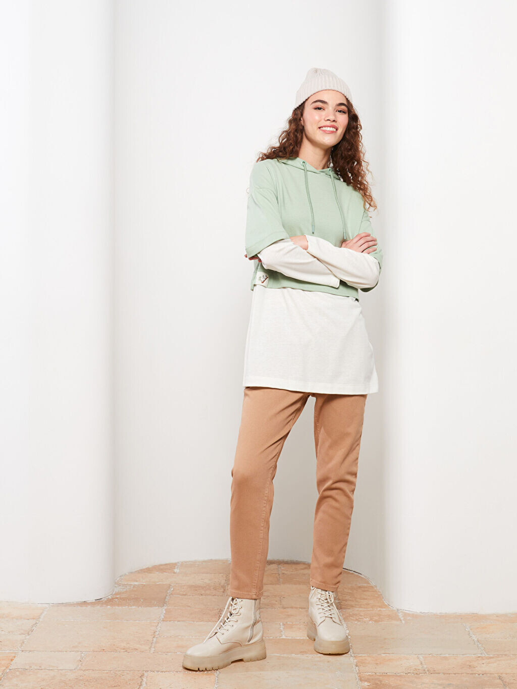 

Прямые женские брюки из габардина с эластичной резинкой на талии LCW Modest, Коричневый
