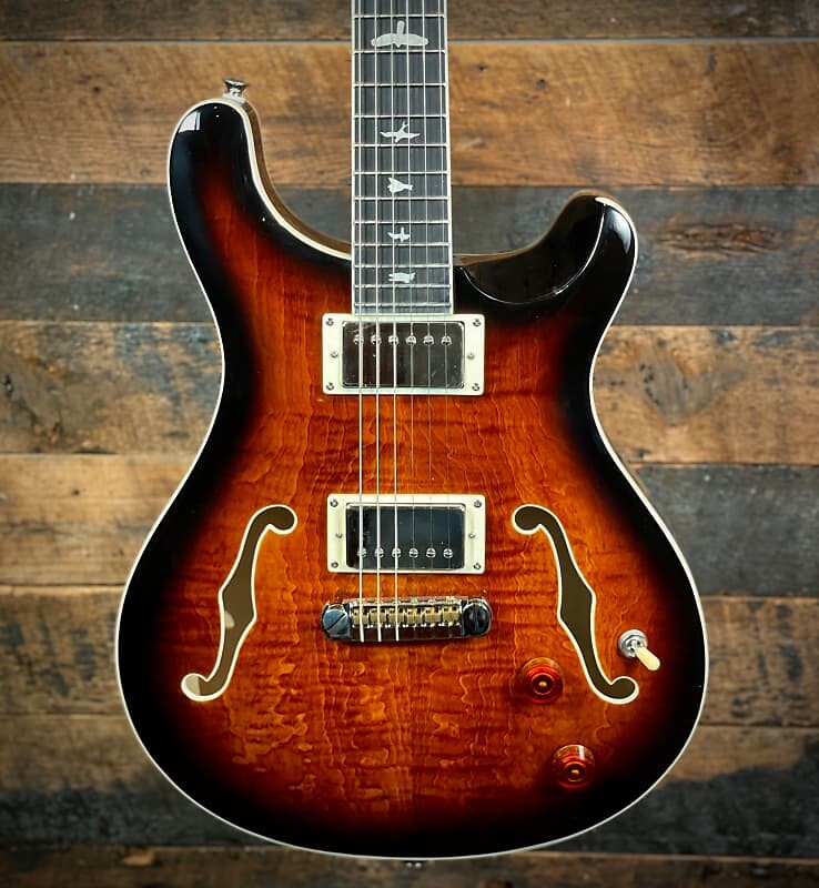 

PRS SE Hollowbody II в цвете Black Gold Burst