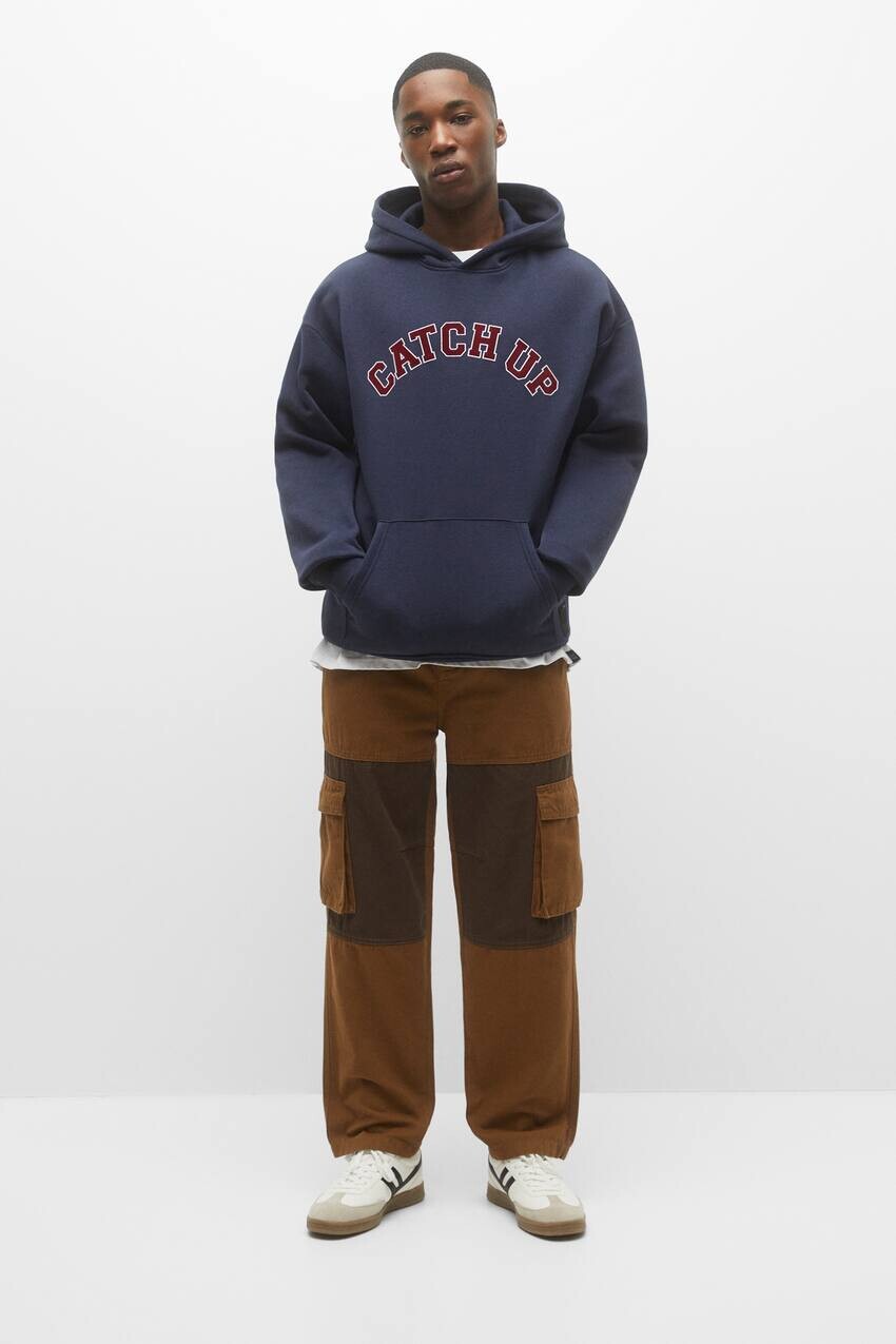 

Брюки карго с контрастными вставками Pull&Bear