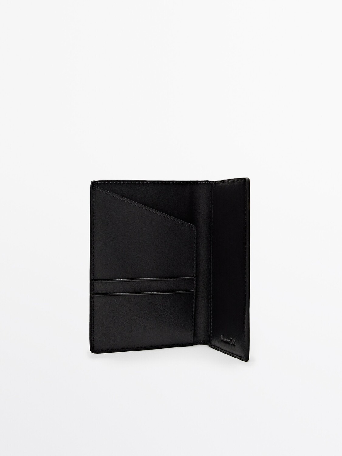 

Кожаный кошелек на паспорт Massimo Dutti, черный