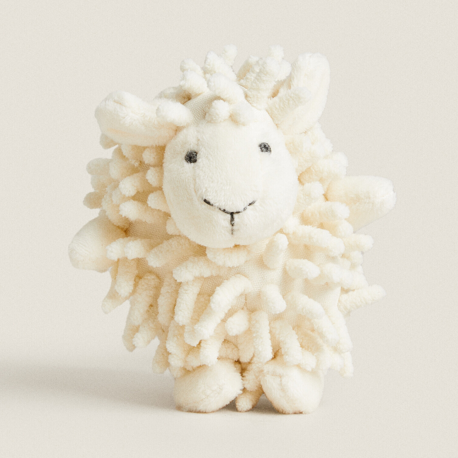 Мягкая игрушка-погремка овечка Zara Home, белый чехол mypads слоненок с большими ушками для tcl 20 5g задняя панель накладка бампер