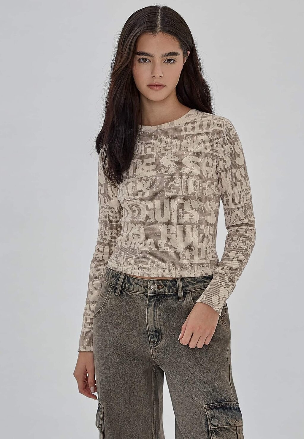 

Вязаный свитер ALLOVER-PRINT Guess, цвет mehrfarbig braun