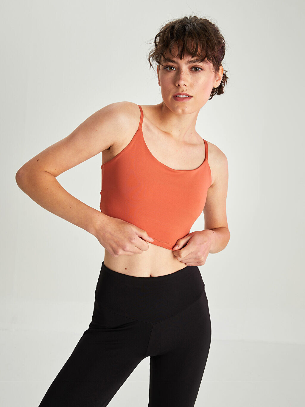 

Прямое женское спортивное бюстье с U-образным вырезом LCW Active, Коричневый