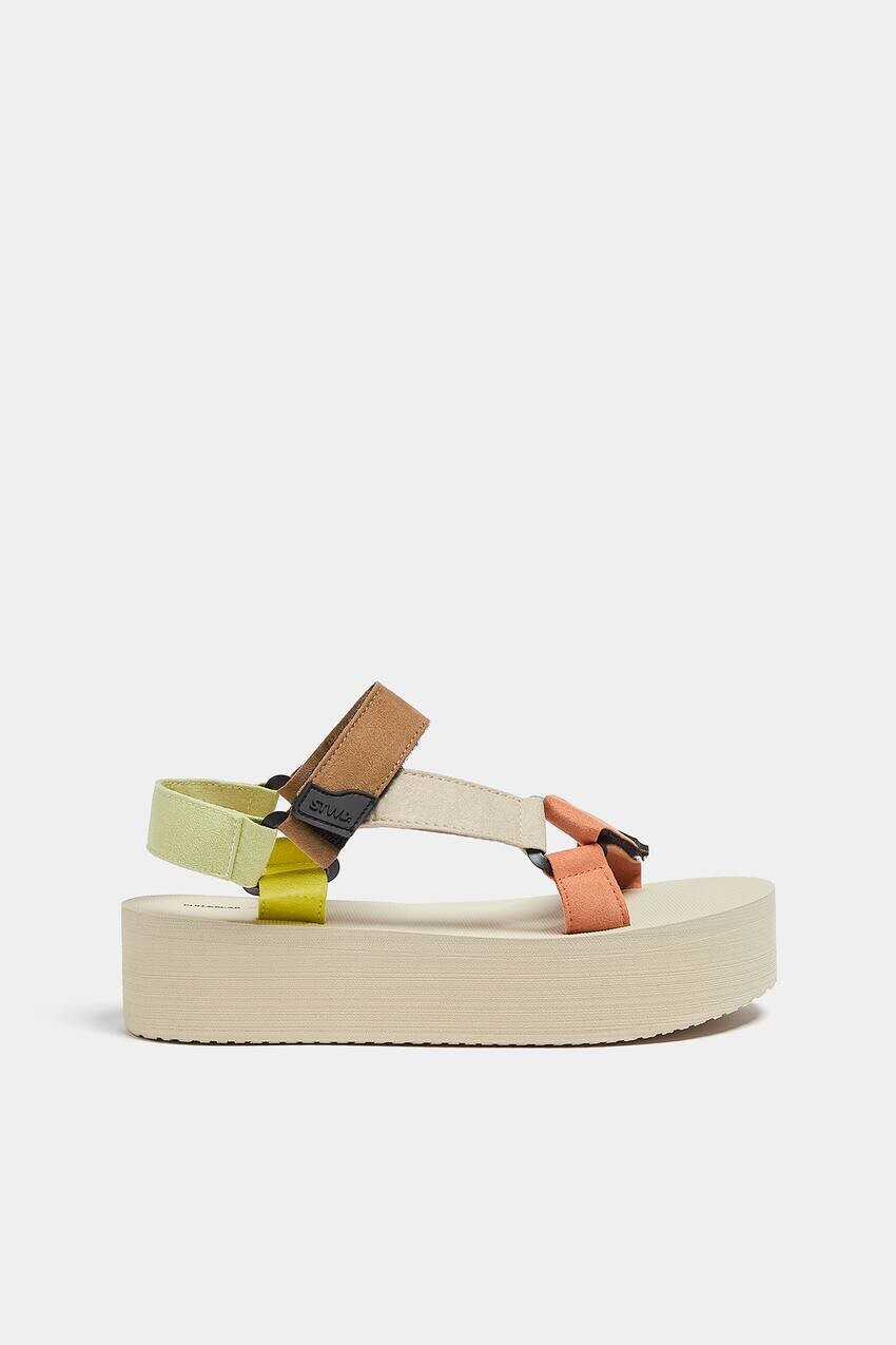 

Босоножки на спортивной платформе Pull&Bear, разноцветный