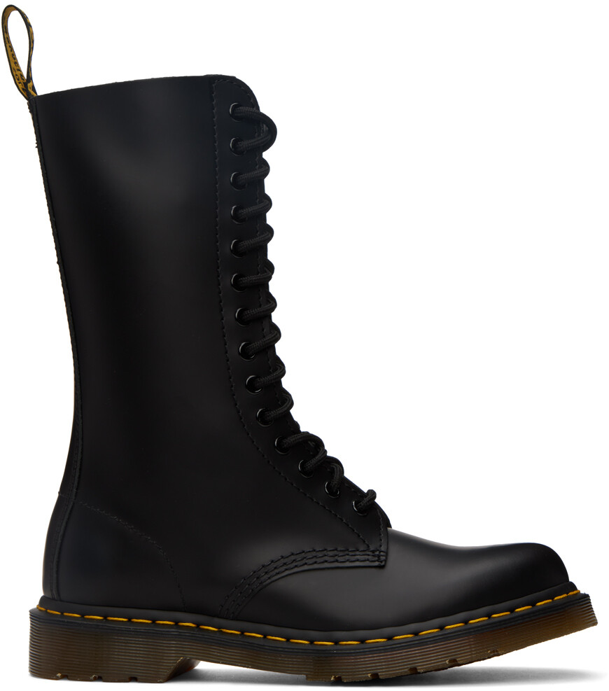 

Черные ботинки 1914 года Dr. Martens