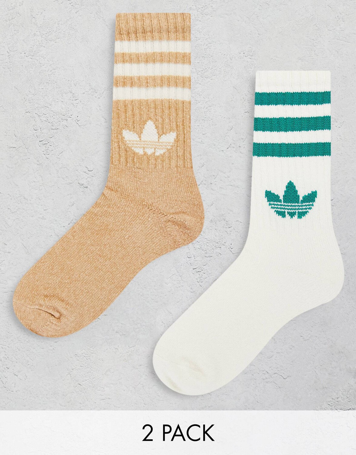 

Набор из 2 уютных носков adidas Originals мульти