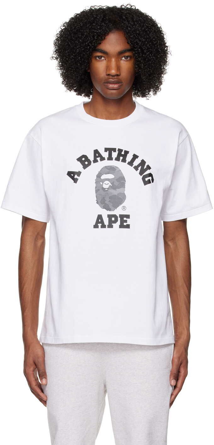 

Белая футболка колледжа с камуфляжной сеткой BAPE