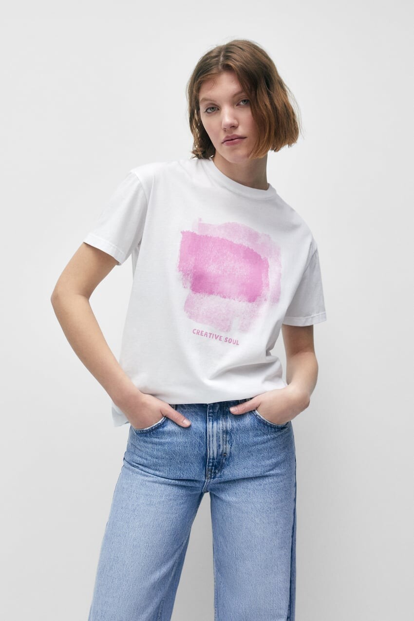 

Футболка с короткими рукавами и цветочным принтом Pull&Bear, белый