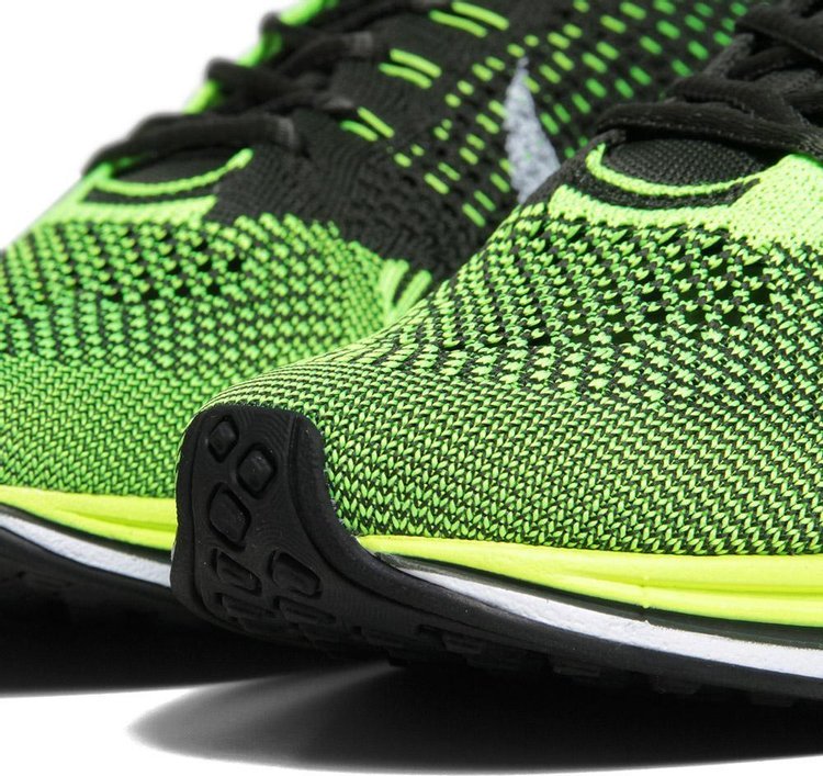 Nike Flyknit. Volt зеленый. Кроссовки nike flyknit