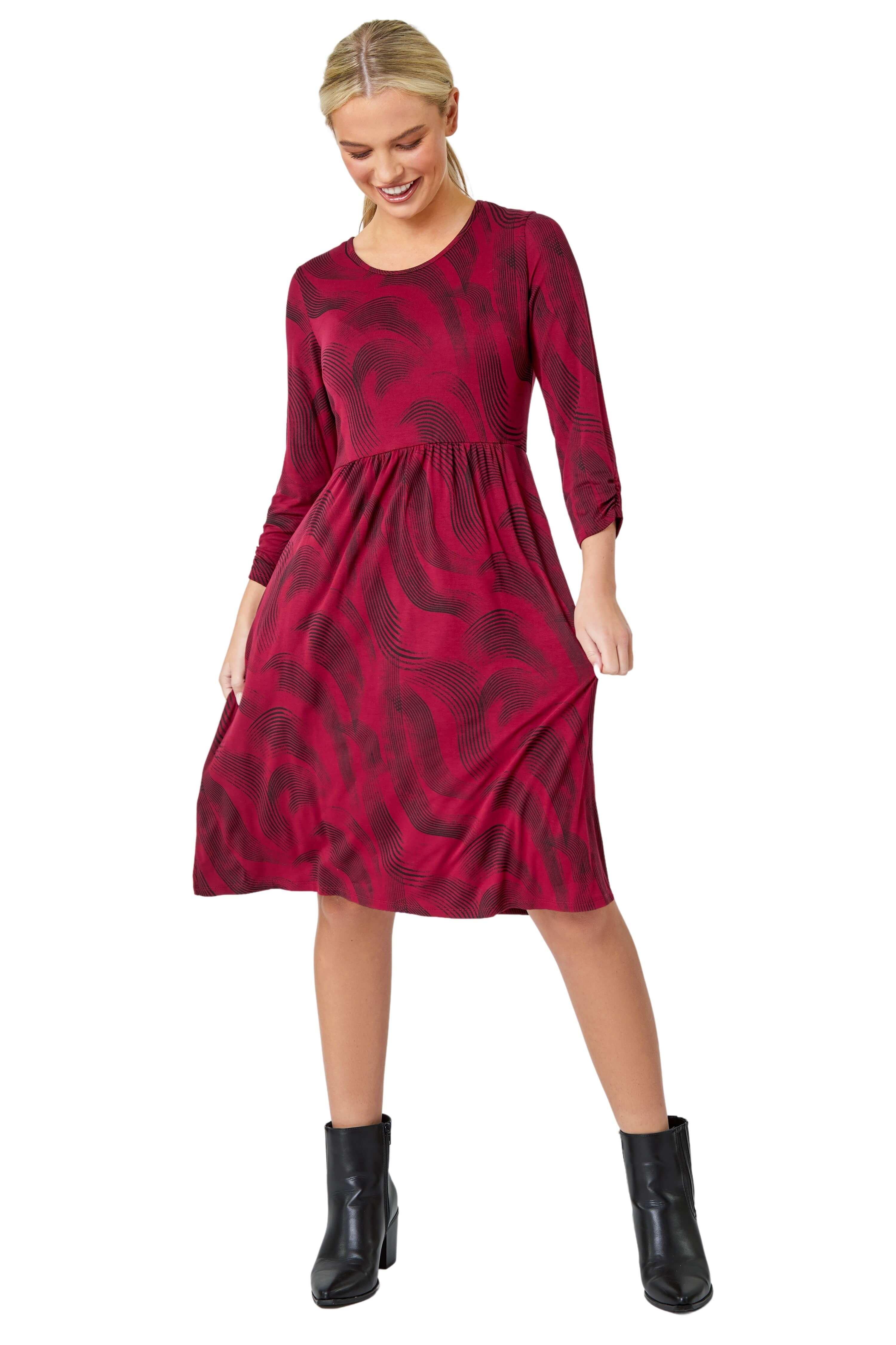 цена Эластичное платье с карманами и принтом Petite Swirl Roman, красный