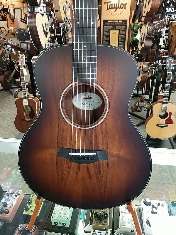 Акустическая гитара Taylor GS Mini-e Koa Plus Acoustic Electric Guitar Shaded Edgeburst w/ AeroCase