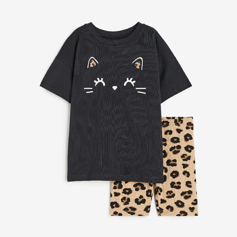 

Комплект, футболка + велосипедки H&M Kids Printed Leopard, черный