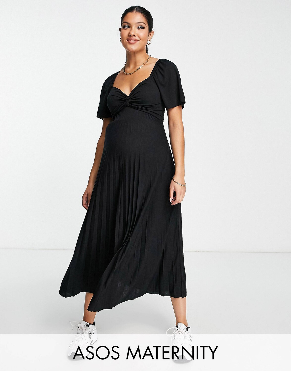 

Черное платье миди со складками и узлом ASOS DESIGN Maternity
