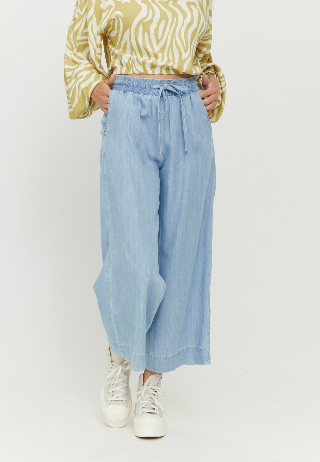 

Расклешенные джинсы CHILLY Mazine, цвет light blue wash