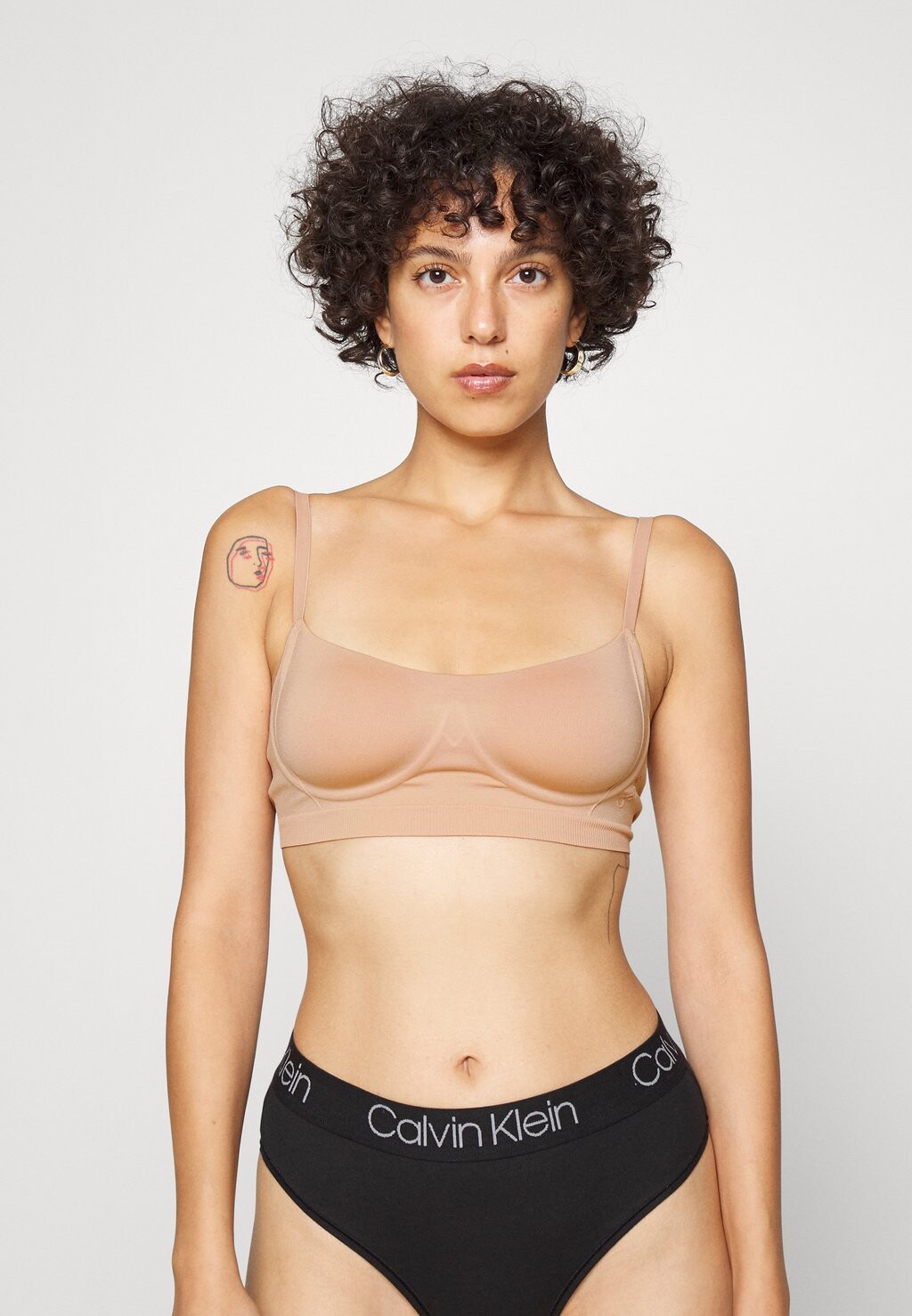 

Бюстгальтер балконет Calvin Klein Underwear