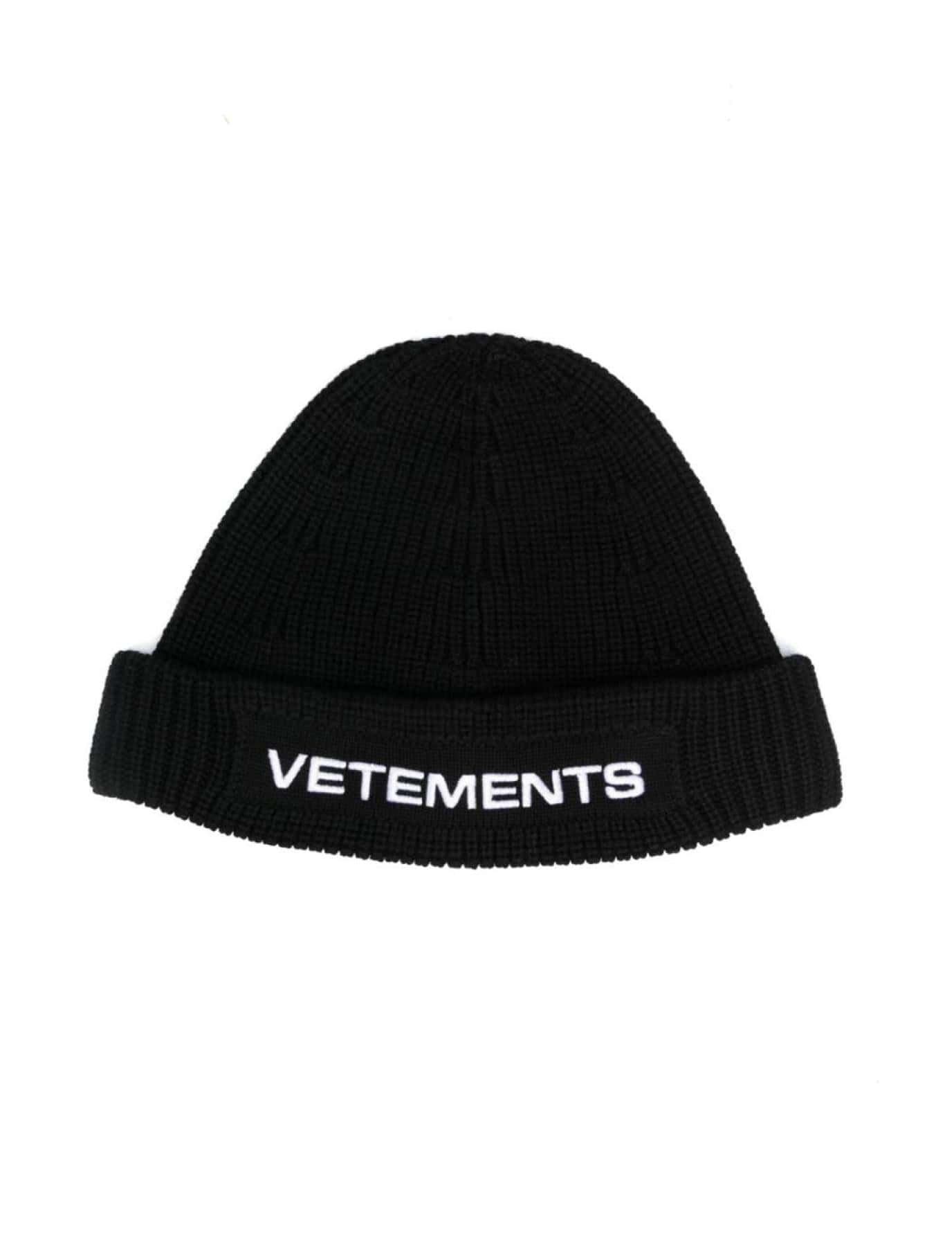 Мужские шапки Vetements ЧЕРНЫЕ UE54HA100BBLACK, черный цена и фото