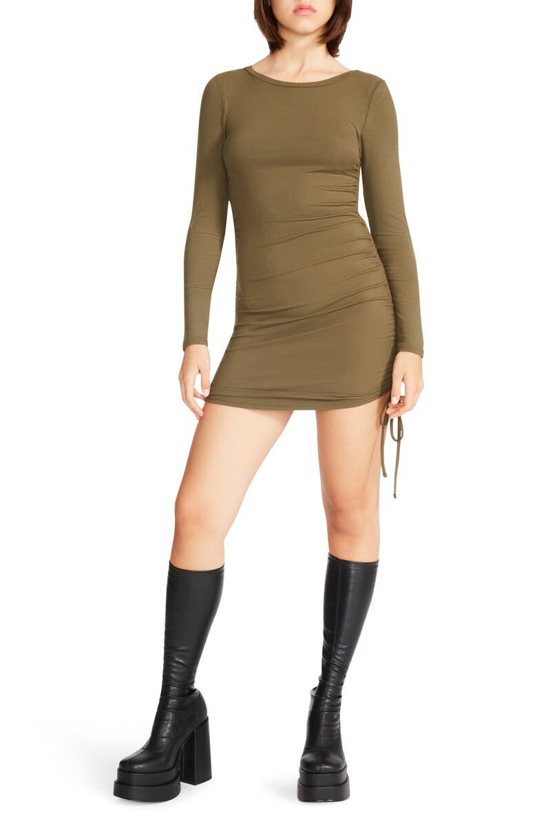 

# 1 платье для влюбленных STEVE MADDEN