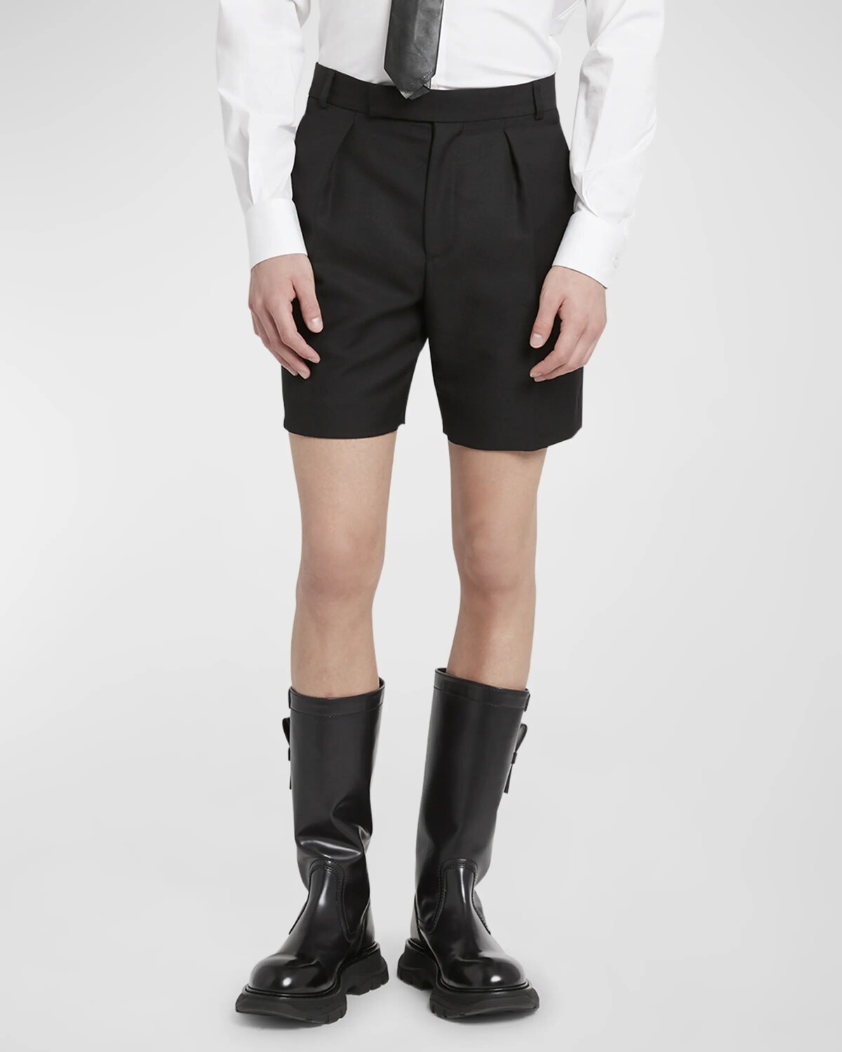 

Мужские однотонные шорты Alexander McQueen, цвет Black