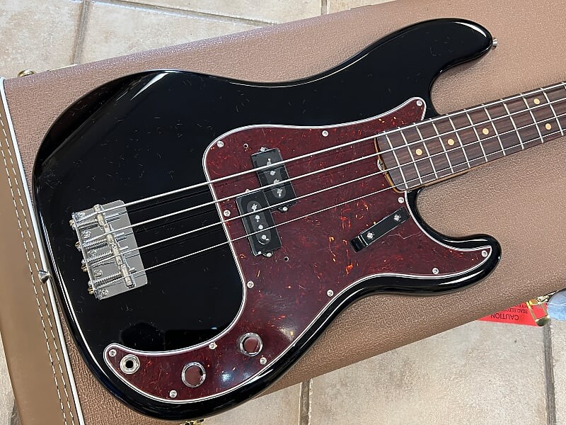 

2022 Fender American Vintage II 1960 Precision Bass Палисандр Накладка на гриф Черный American Vintage II 1960 Precision Bass Rosewood Fingerboard Black