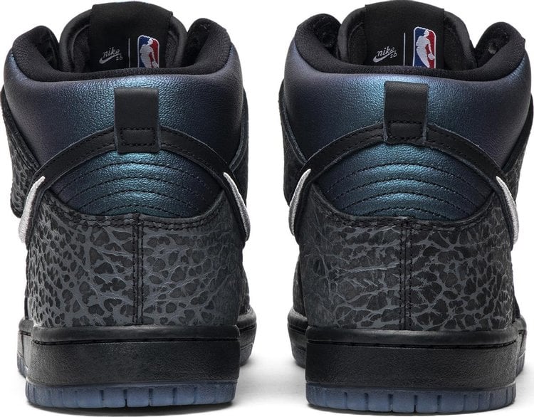 Nike dunk hotsell sb black hornet