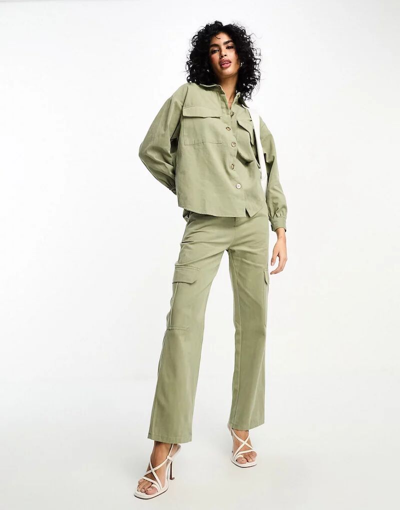 Комбинированные брюки-карго цвета хаки In The Style x Gemma Atkinson atkinson gemma the ultimate body plan