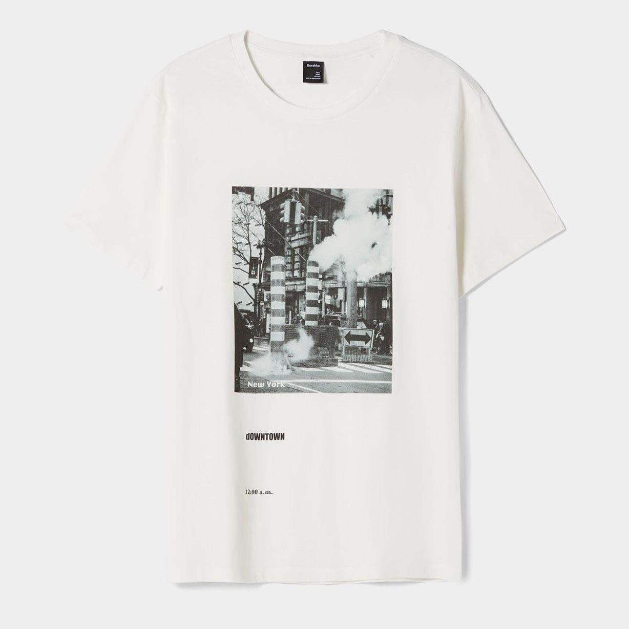 

Футболка Bershka Short Sleeve Photographic Print, белый с оттенком