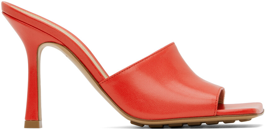 

Красные эластичные мюли на каблуке Bottega Veneta
