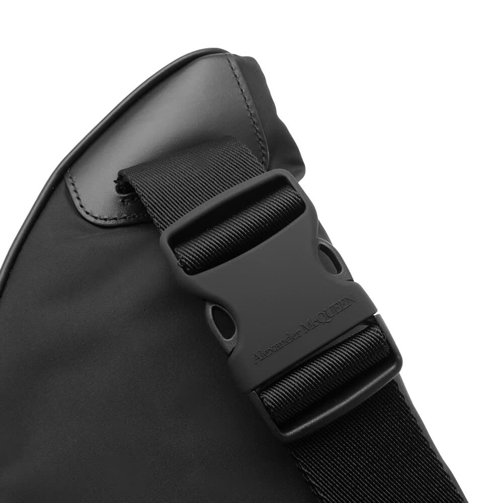 

Рюкзак Alexander McQueen Graffitti Logo Waist Bag