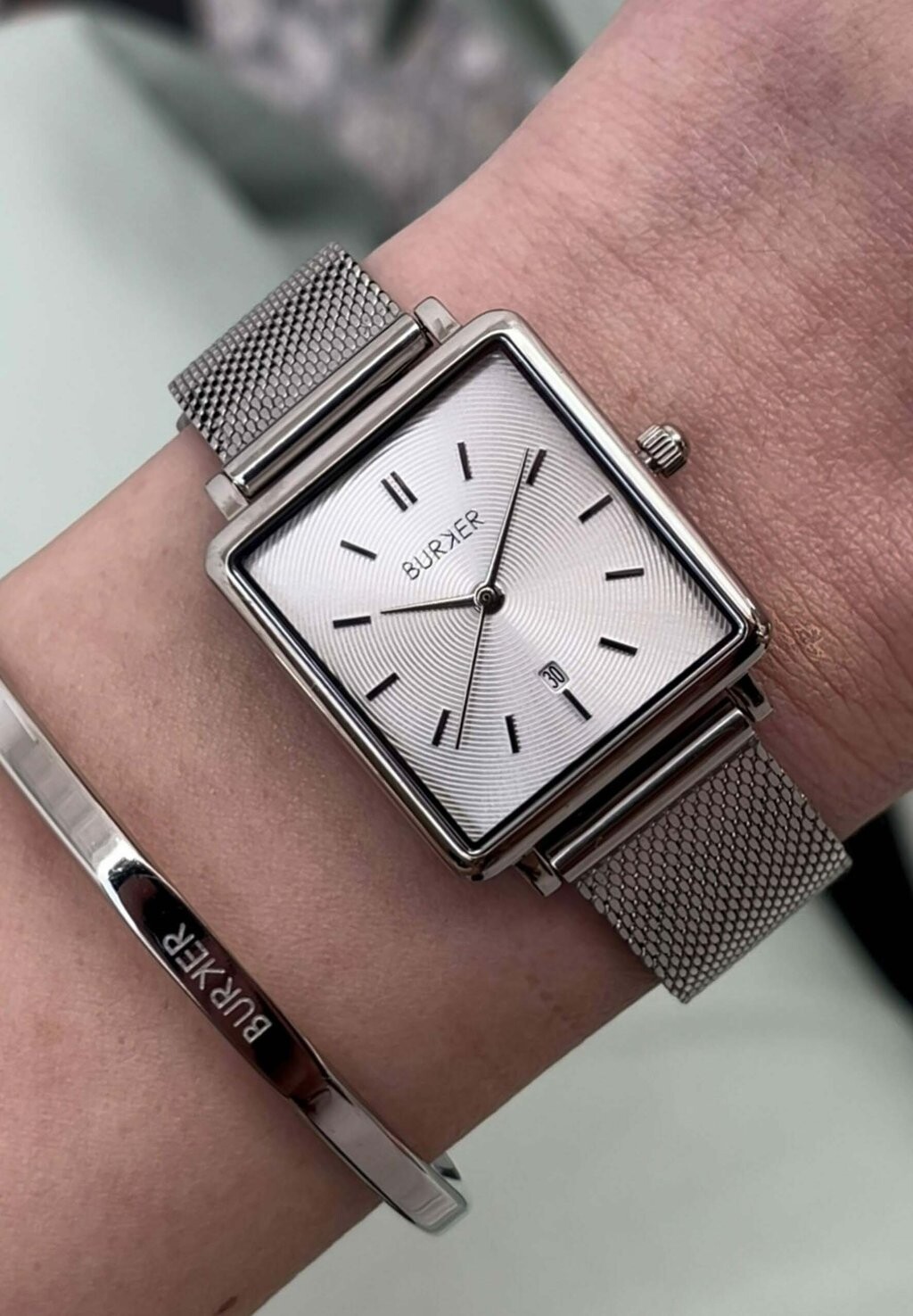 

Часы UHR DAISY Burker, цвет silver mesh