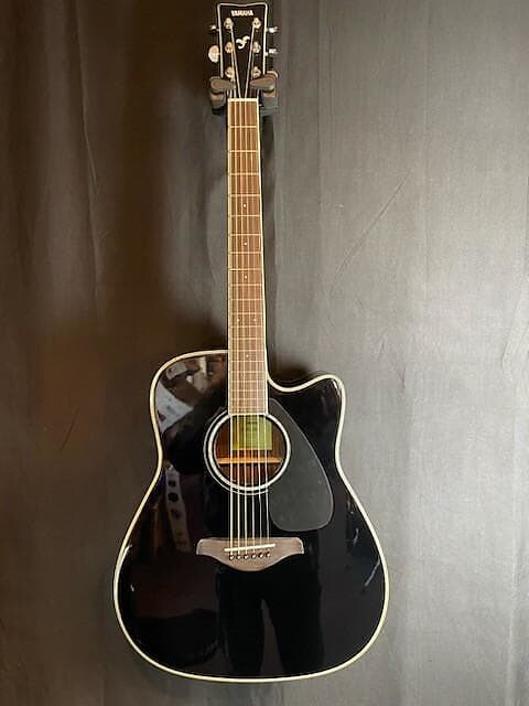 

Yamaha FGX830C - черный
