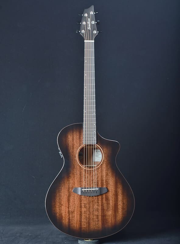 

Breedlove Oregon Wildwood Pro Concert Suede CE - Suede Burst