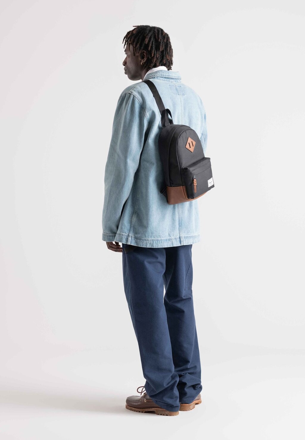 

Сумка через плечо HERITAGE Herschel, цвет camel