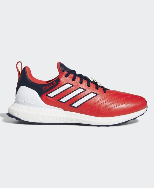 

Кроссовки adidas, красный