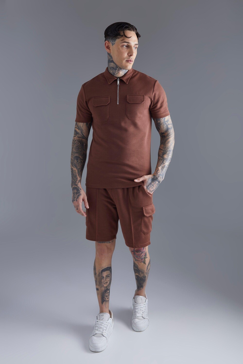 

Комплект поло и коротких коротких карго на молнии 1/4 slim fit Boohoo, шоколадный