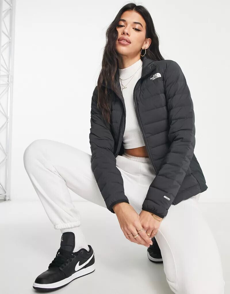 

Черный эластичный пуховик The North Face Belleview