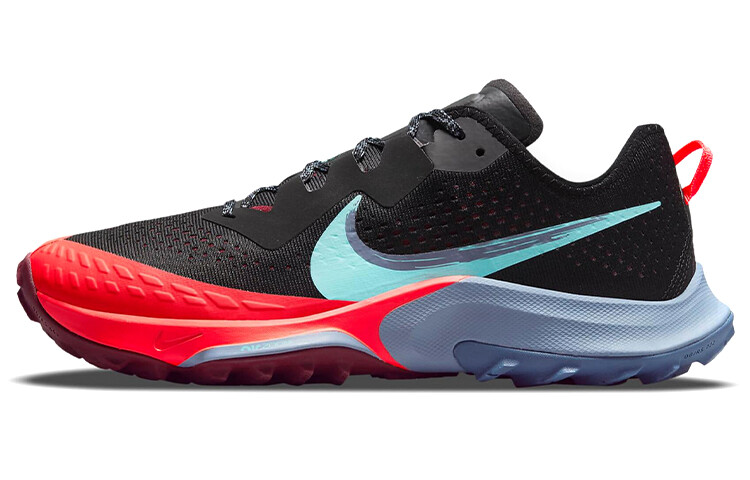 

Низкие кроссовки Nike Air Zoom Terra Kiger 7 черный/красный/синий