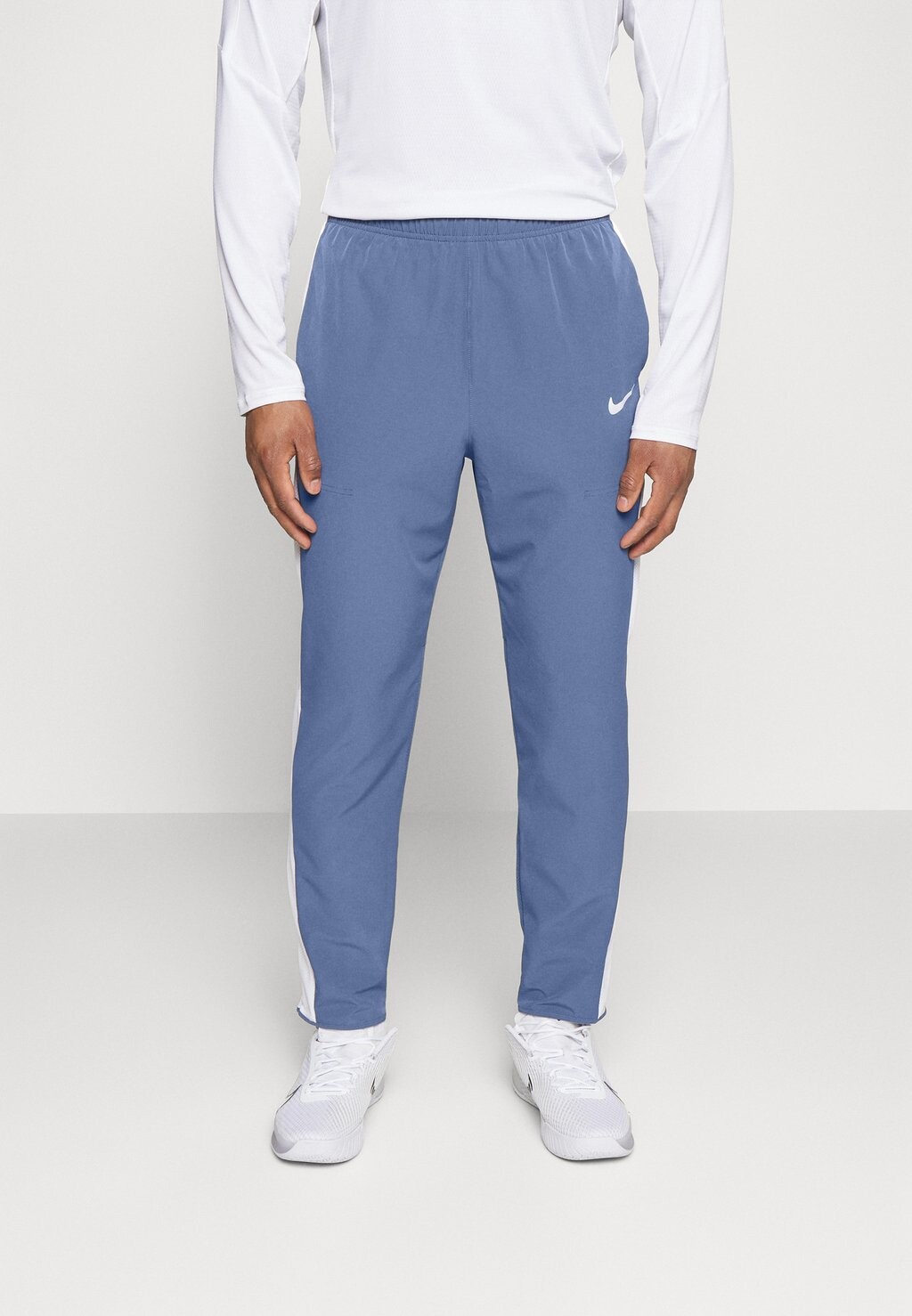 

Спортивные брюки Nike