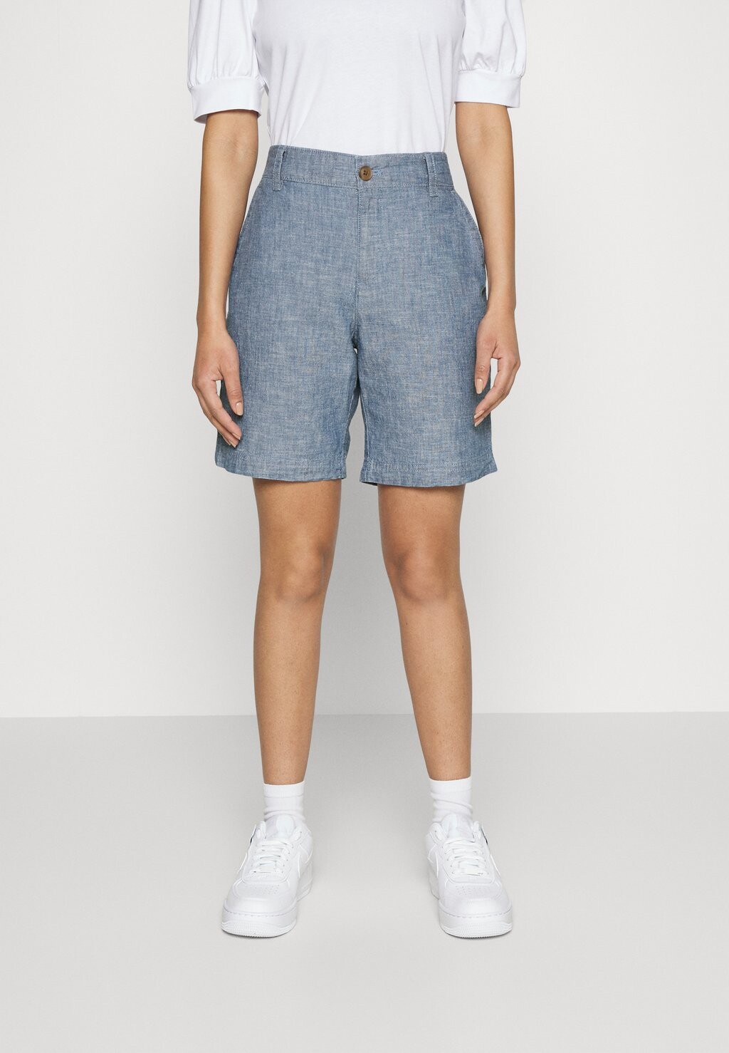 

Шорты GAP