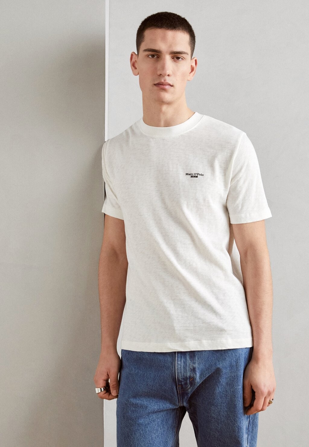 

Базовая футболка SHORT SLEEVE LOGO PRINT REGULAR FIT Marc O'Polo DENIM, цвет egg white