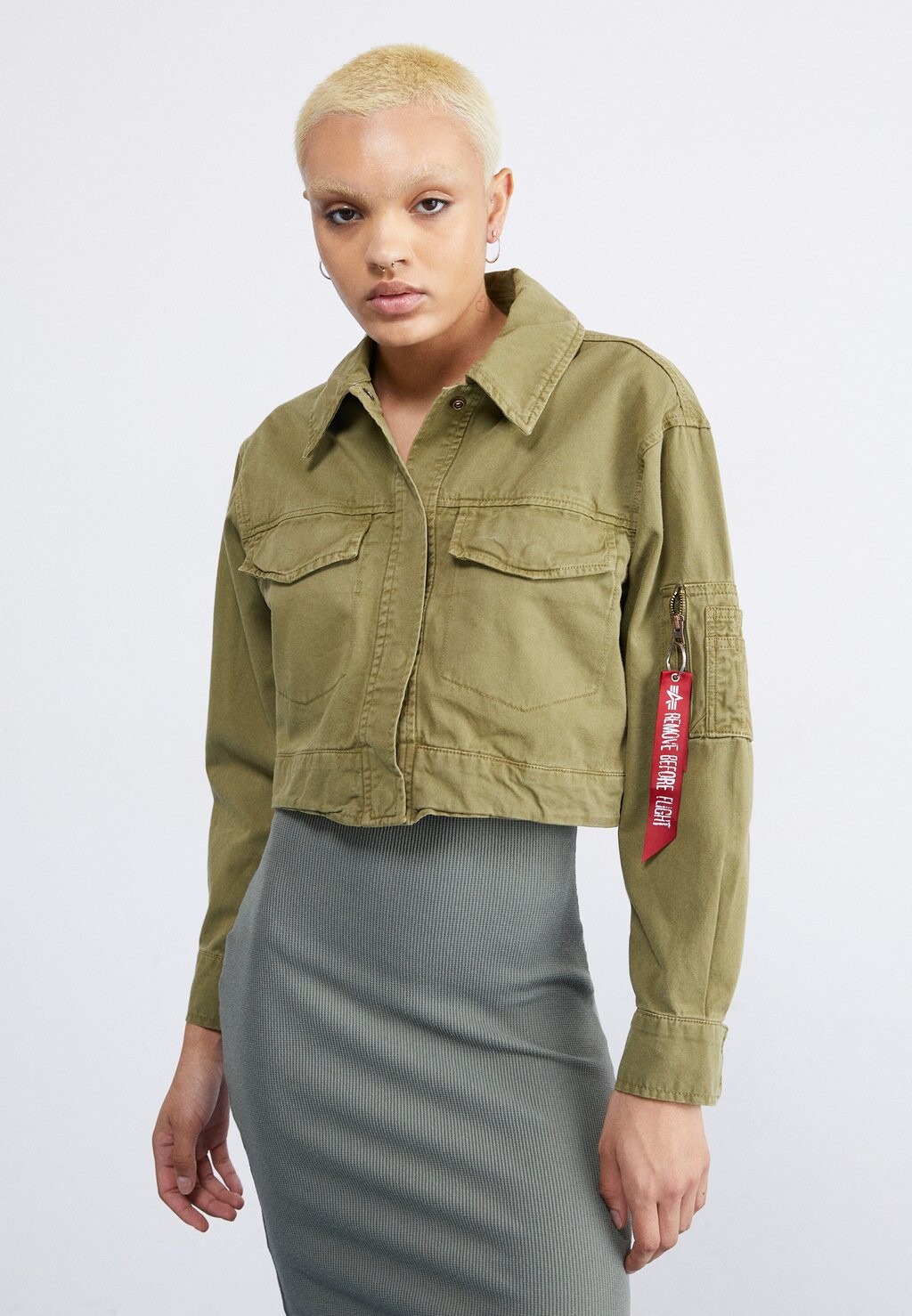 

Куртка летняя DECK JACKET CROPPED Alpha Industries, оливковый