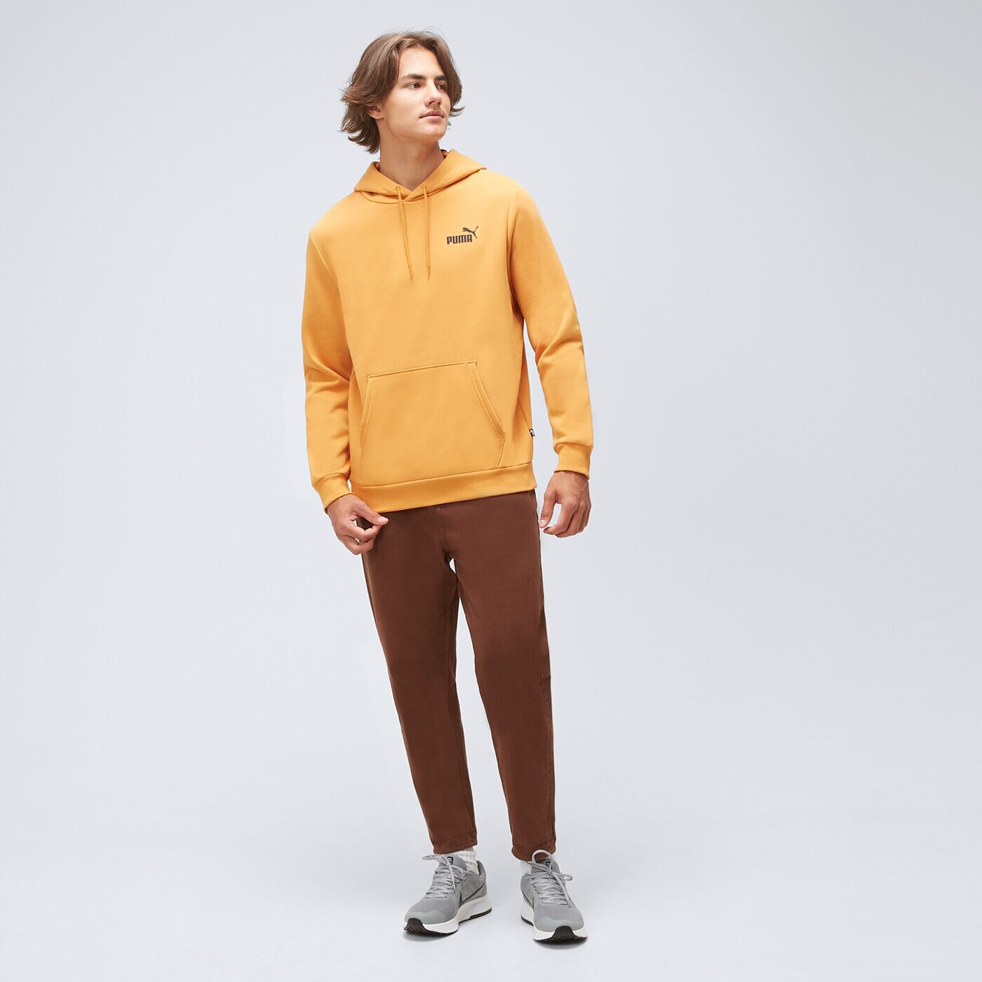 

Худи Puma с маленьким логотипом, оранжевый