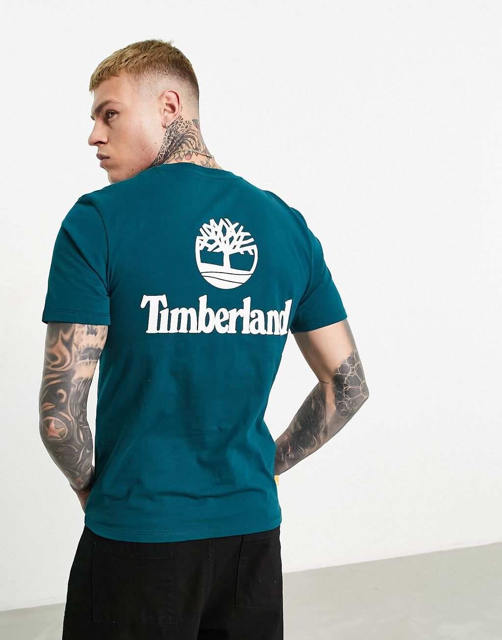 

Бирюзовая футболка с принтом на спине Timberland эксклюзивно для Asos