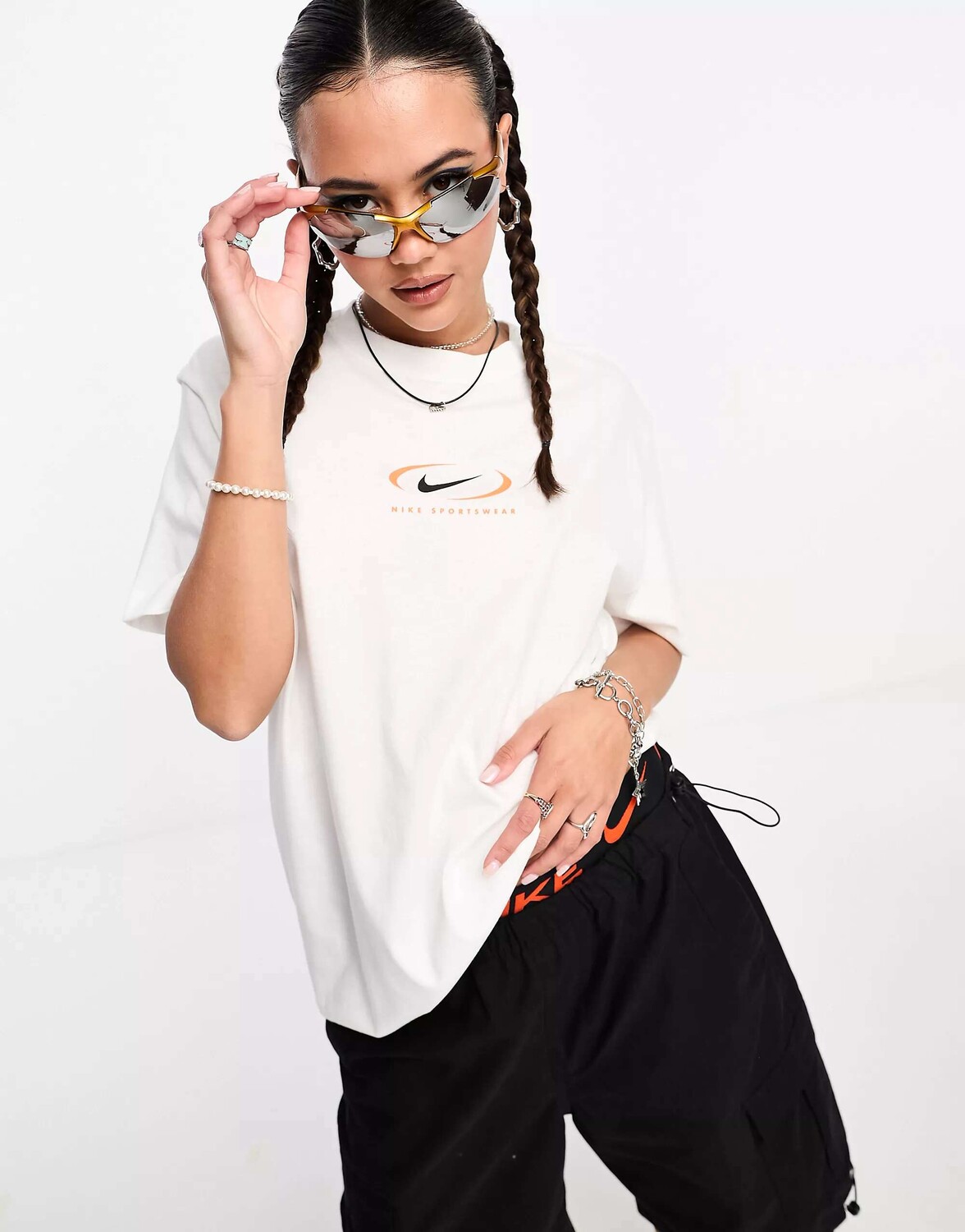 

Белая футболка бойфренда Nike Swoosh, Белый