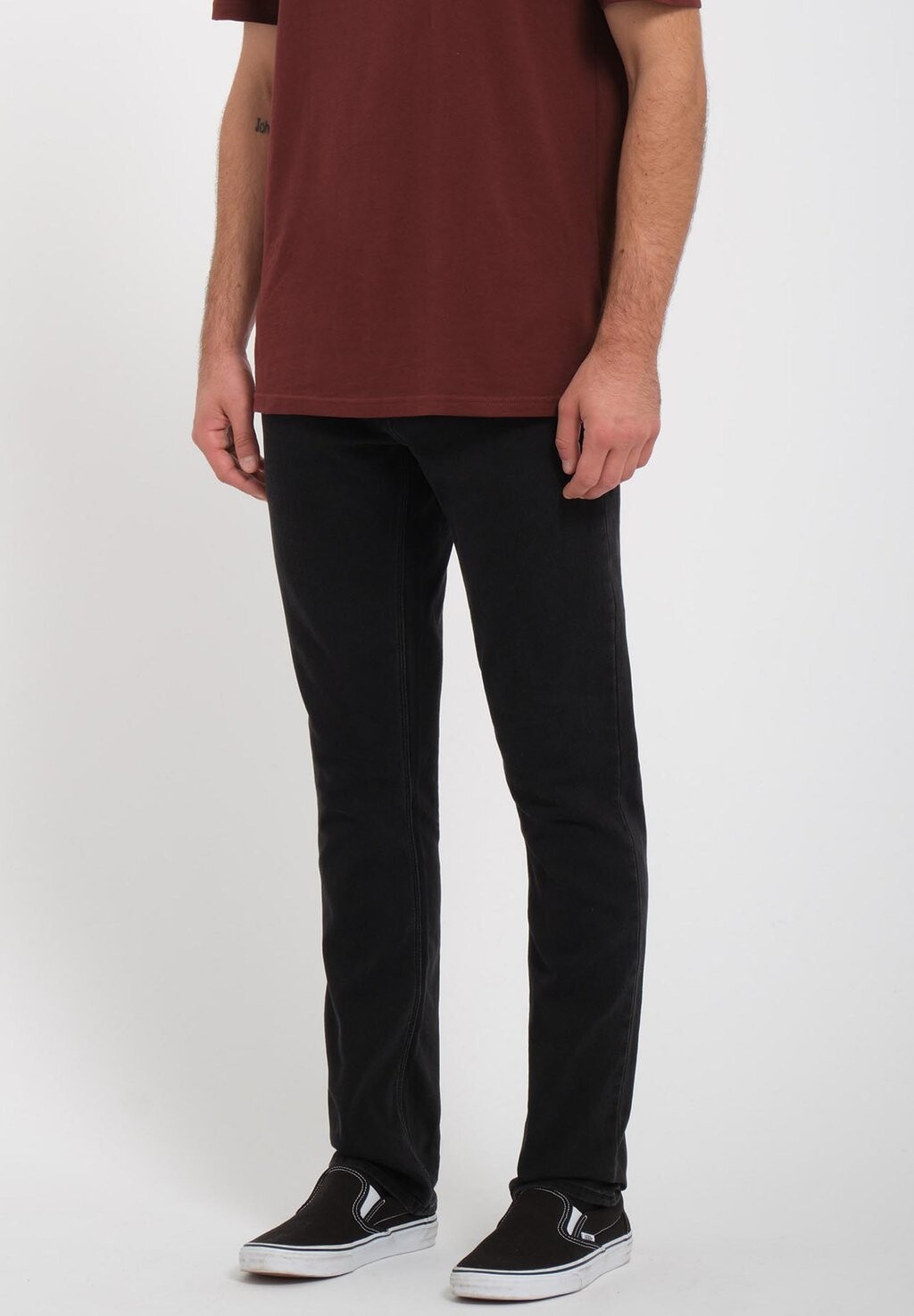 

Джинсы облегающего кроя Volcom