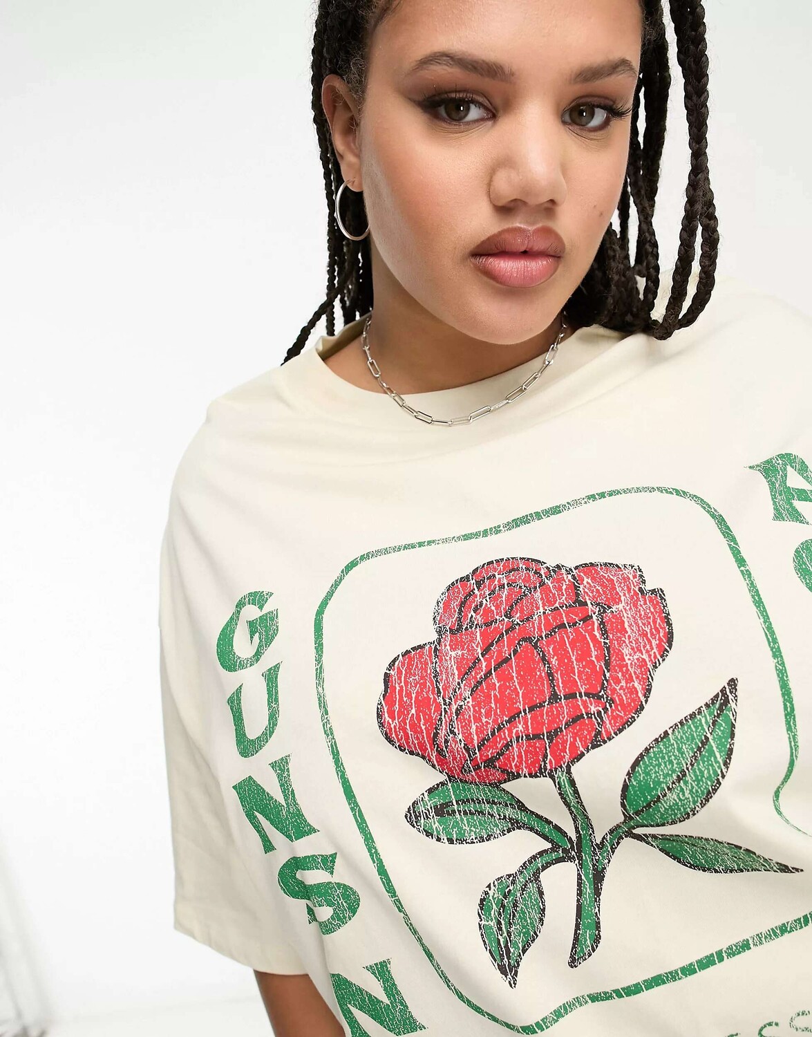 

Оверсайз-футболка ASOS DESIGN Curve с каменным изображением лицензии Guns N Roses