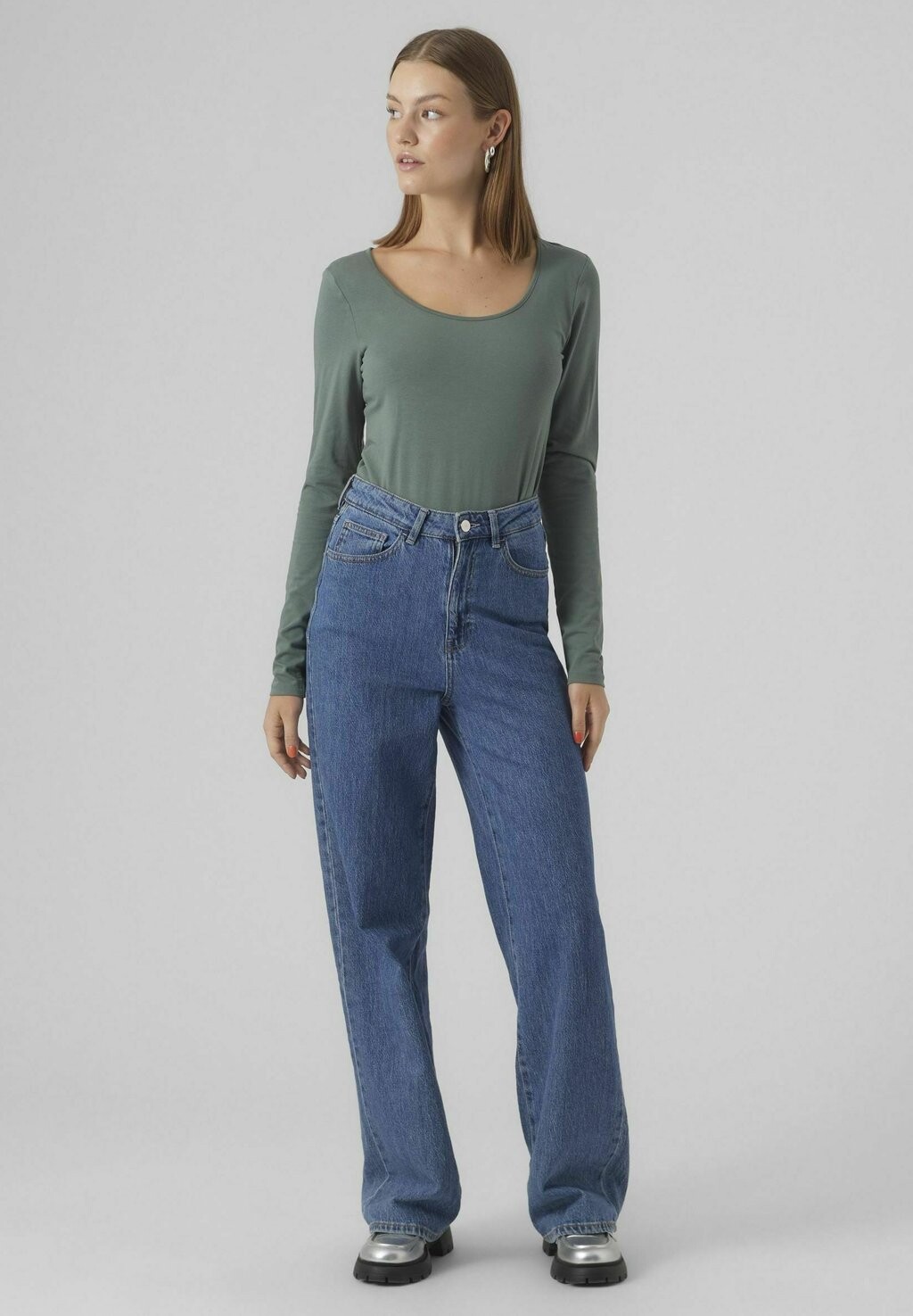 

Блузка с длинными рукавами Vero Moda, темно-серый