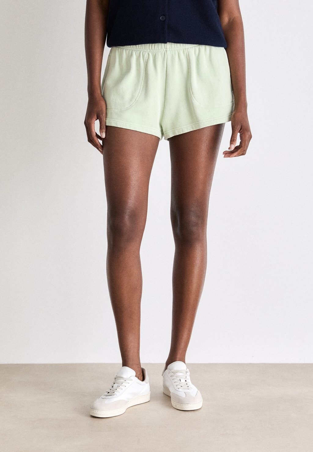 

Спортивные штаны Lacoste, эко канареечный зеленый