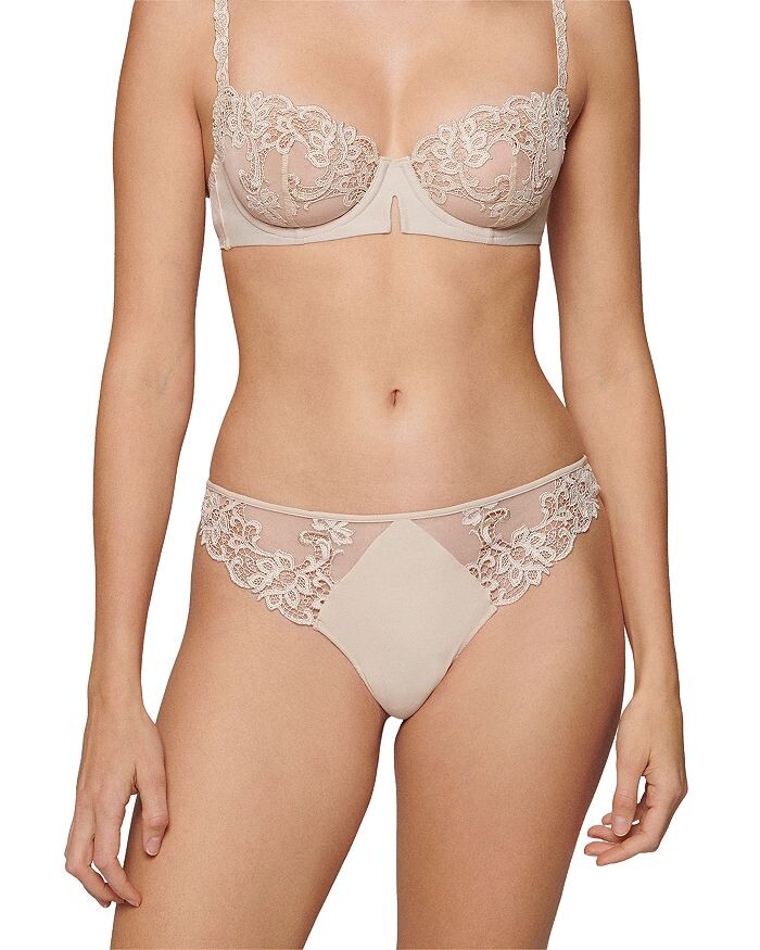 

сага стринги Simone Perele