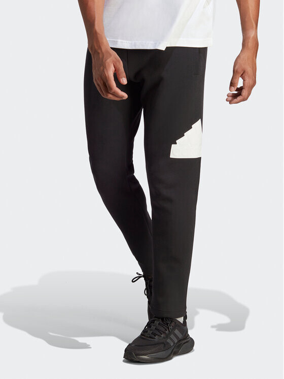 

Спортивные брюки regular fit Adidas, черный
