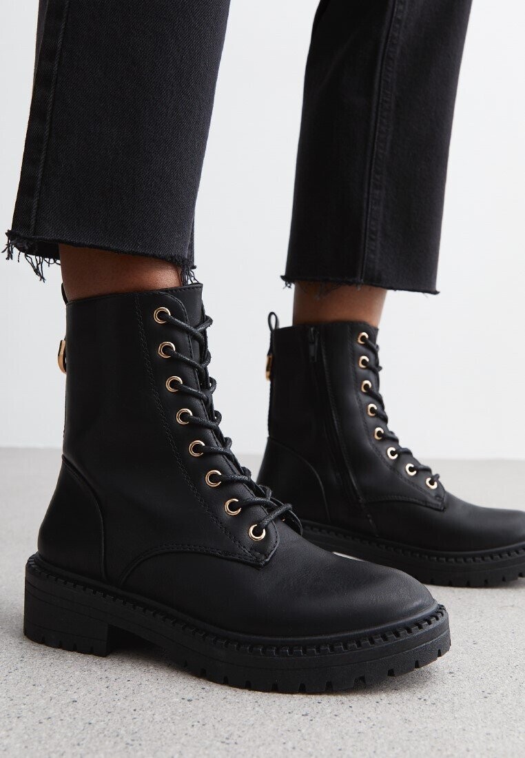 

Ботильоны на платформе Black Leather-Look Lace Up Biker Boots New Look, черный